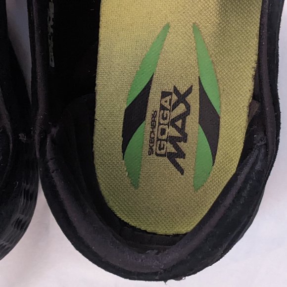 Sketchers GOGA MAX - Black Suede (Men's 10.5) - Picture 5 of 12